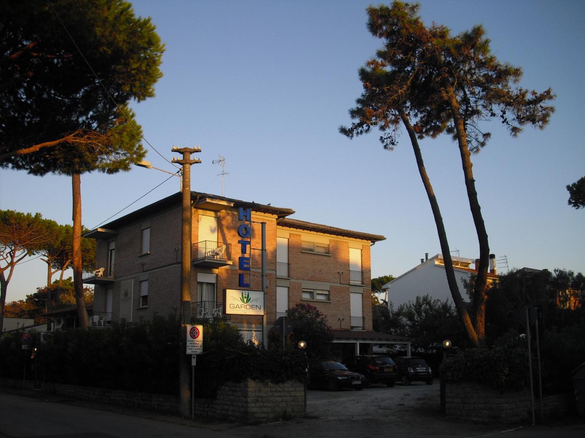 Hotel Garden Tirrenia Zewnętrze zdjęcie