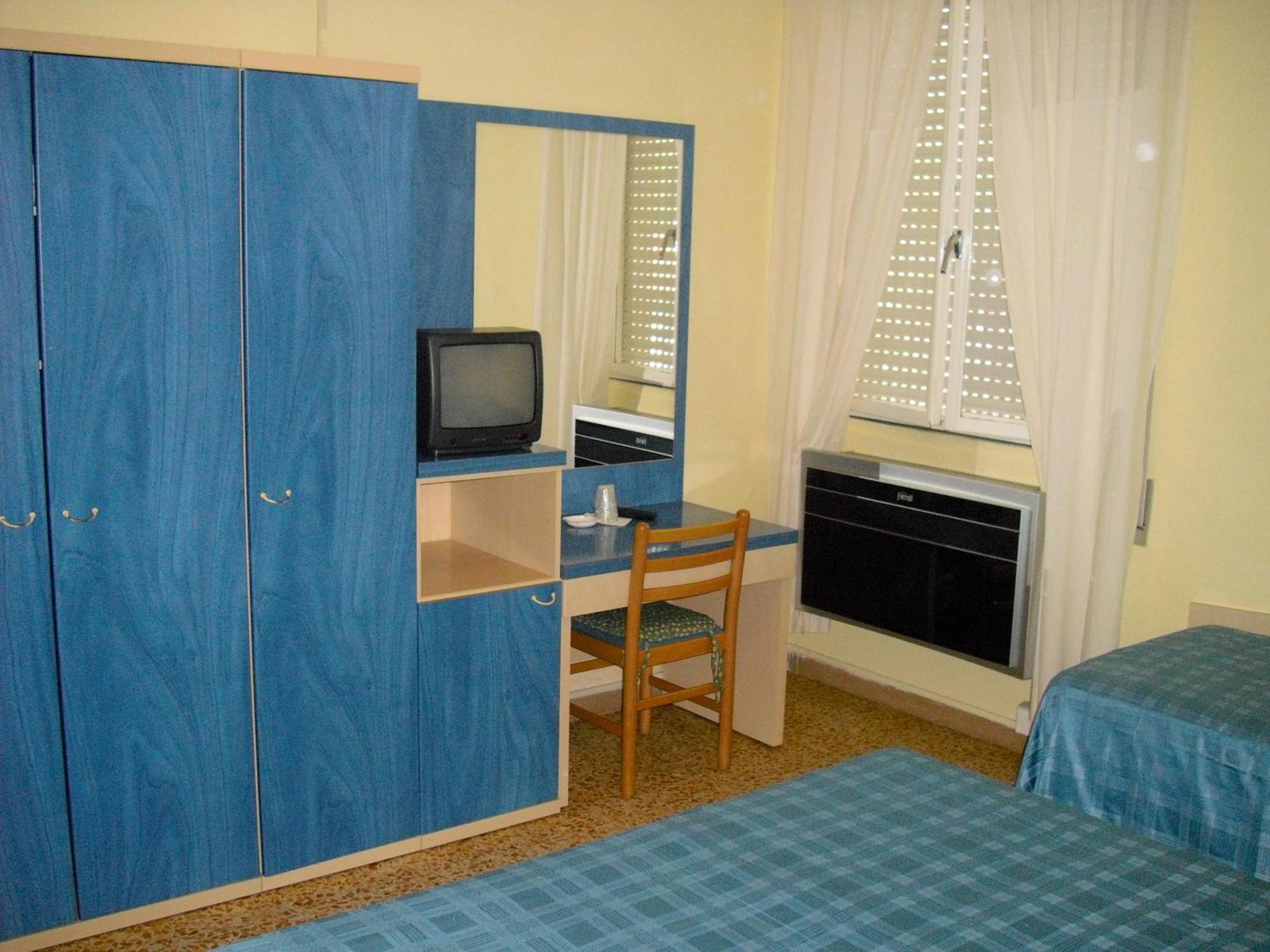 Hotel Garden Tirrenia Zewnętrze zdjęcie